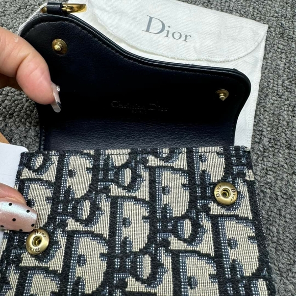 100% Authentic Dior Saddle Leather Wallet 350-111424 - Picture 8 of 10